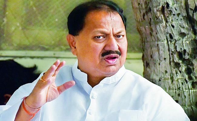 TRS MP D Srinivas back in Congress!
