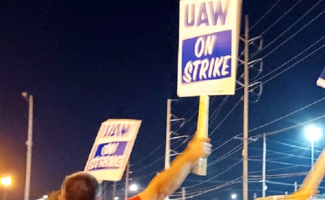 US braces for major strike by health care workers