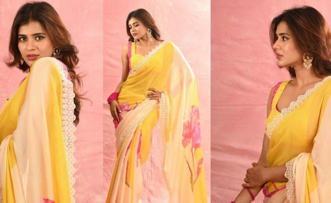 HOT: Hebah Turns Heads In Yellow Saree