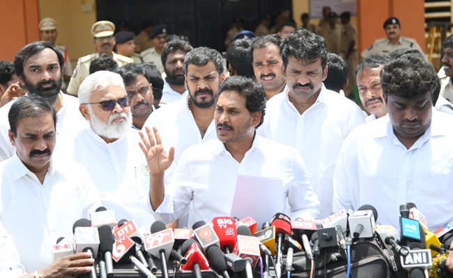Jagan slams CBN over 'attacks' on YSRCP supporters