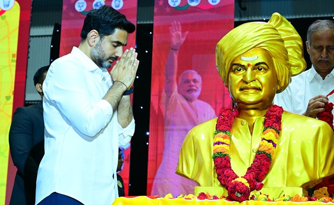 How can Lokesh 'monitor' IndiGo crisis from the US?