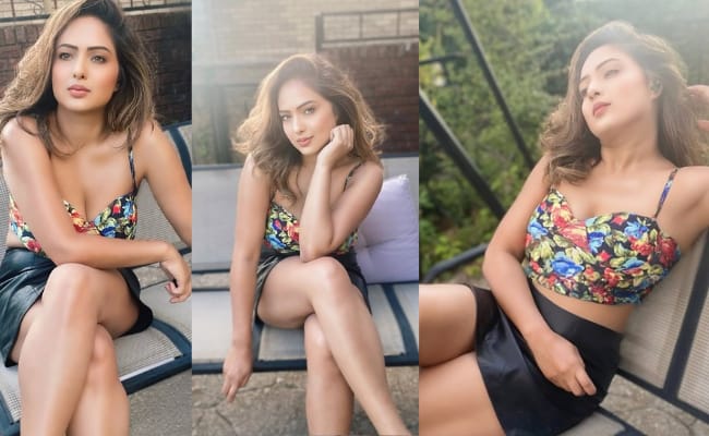 HOT: Pawan's Heroine Looks Like A Teen At 35