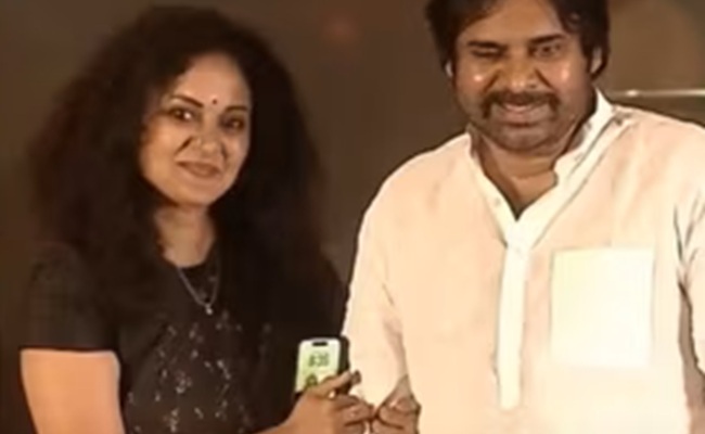 Actress: 'I Wore The Face Mask Used By Pawan Kalyan'