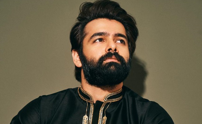 Was It Allu Arjun Who Stole Ram Pothineni's Tag?