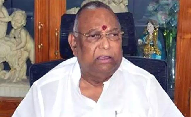 Rayapati resists Naidu plan to import outsiders