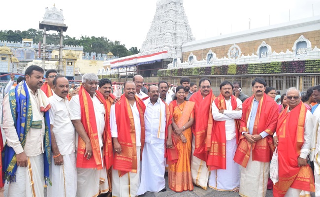 TDP MLA repeats what Roja, Chevireddy did!