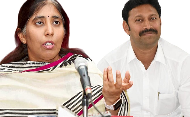 Viveka murder: AP govt backs Sunitha demand