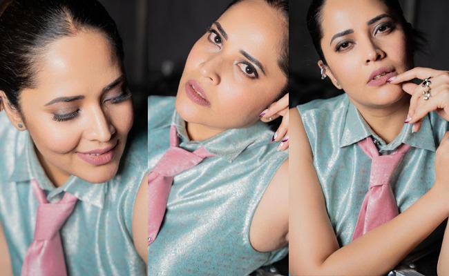 HOT: Anasuya Flaunts Her Glamorous Look