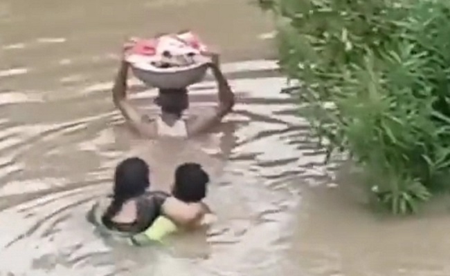 'Baahubali' rescue of toddler in Telangana