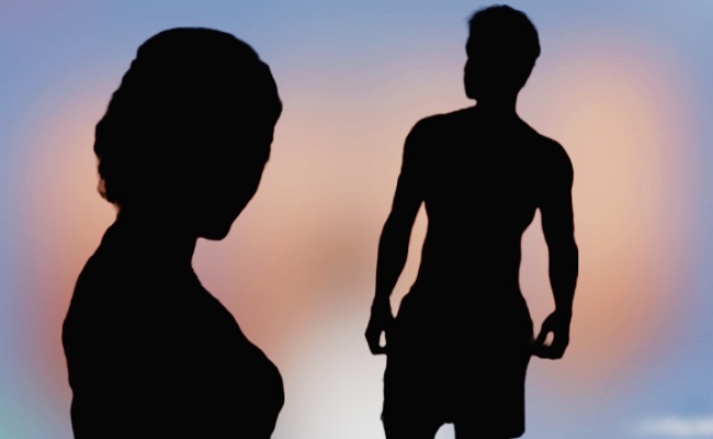 Top Actress Hides Her Boyfriend in Frame