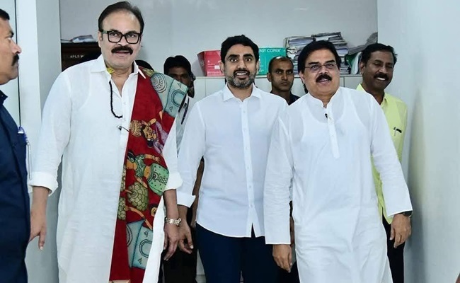 Pic Of The Day: The Great Anti-Nepotism Warriors
