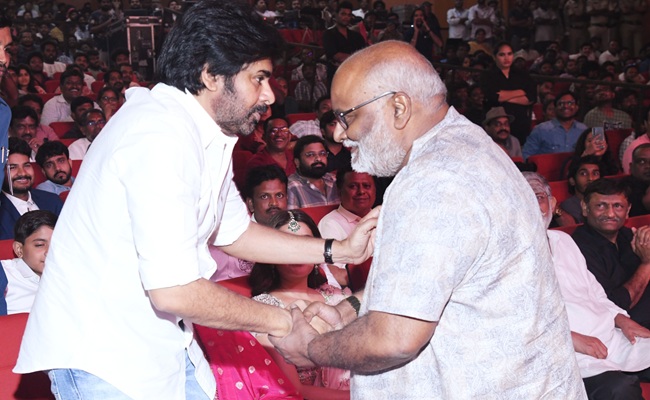 Pawan Kalyan Embarrassed By Keeravaani's Song?