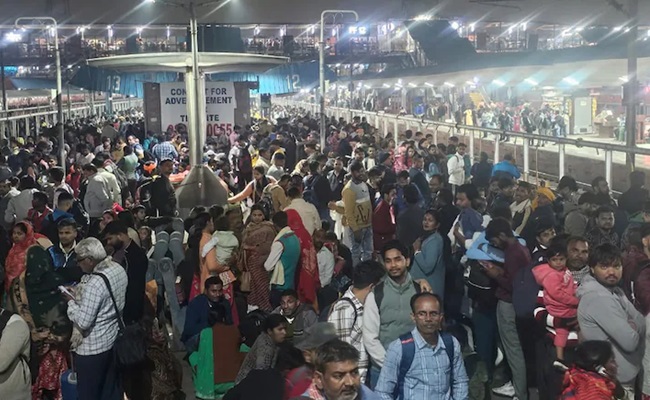 18 Dead In Maha Kumbh Rush At New Delhi Railway station