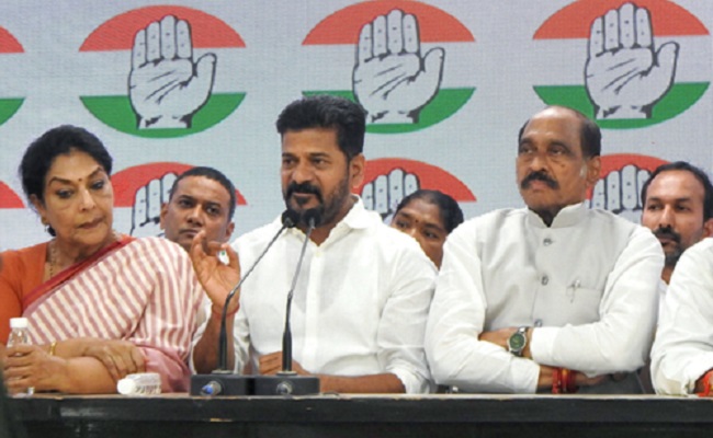 Renuka opposes Sharmila's plans to contest from Palair