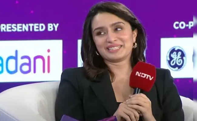 Why Actress doesn't want to show her 'Aadhaar Card'?