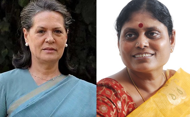 Will Vijayamma share dais with Sonia?