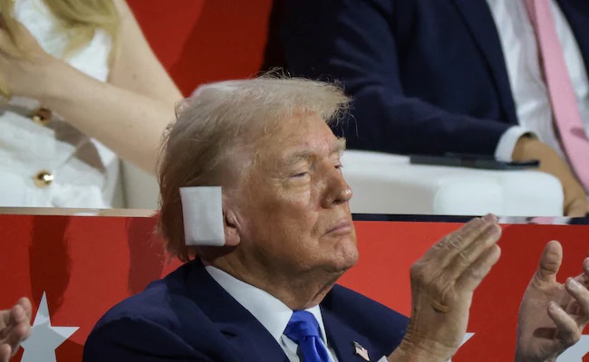 Masked Man With AK-47 Arrested Near Trump's Party Event