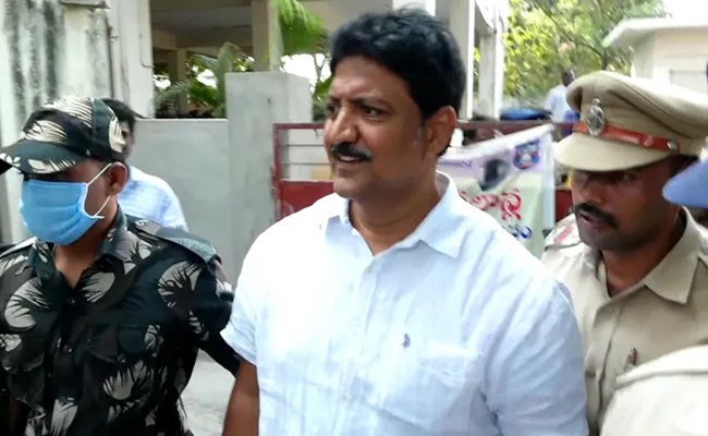 Vamsi arrest: Ultimate target Jagan?