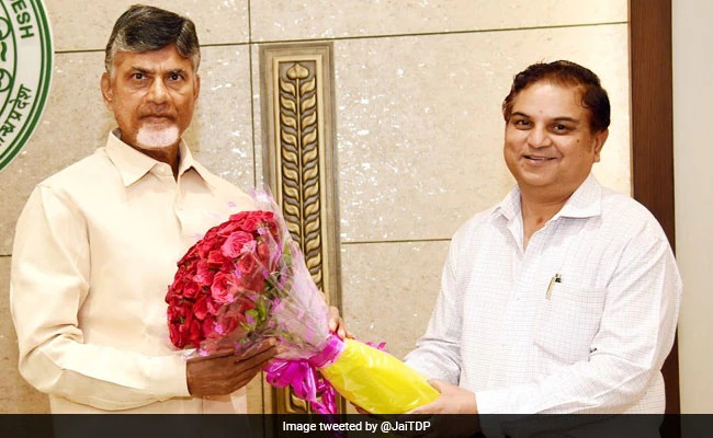 Naidu's favourite man to become Andhra SEC!