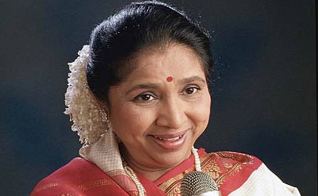 Veteran Singer Asha Bhosle Dies at 92