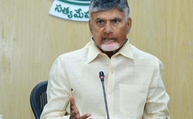 Don't allow Kodali, Vamsi win again: Naidu tells cadre