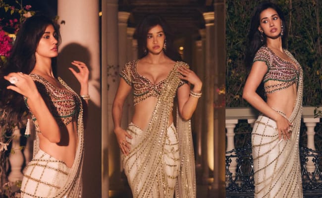 HOT: Lady Radiates Beauty In Sensuous Saree Clad