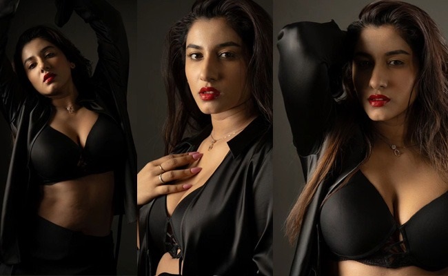 Obscenity Row Turns Into Profit for Vishnupriya