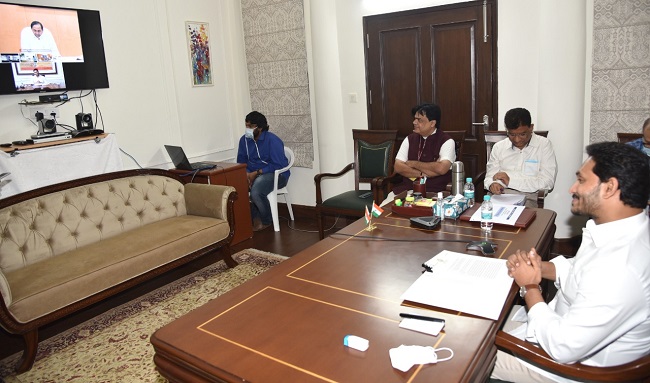 Water war: Jagan, KCR differ on central intervention