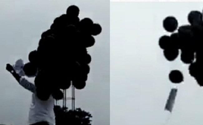 Black balloons near Modi chopper embarrass AP cops