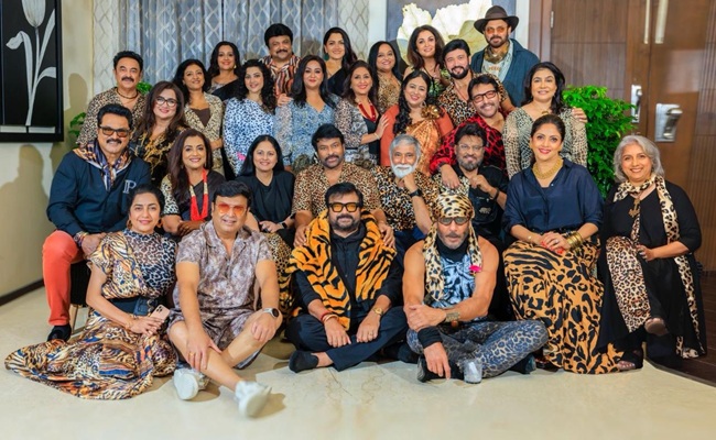 Chiru, Venky @ 80s Reunion: Warmth & Simplicity