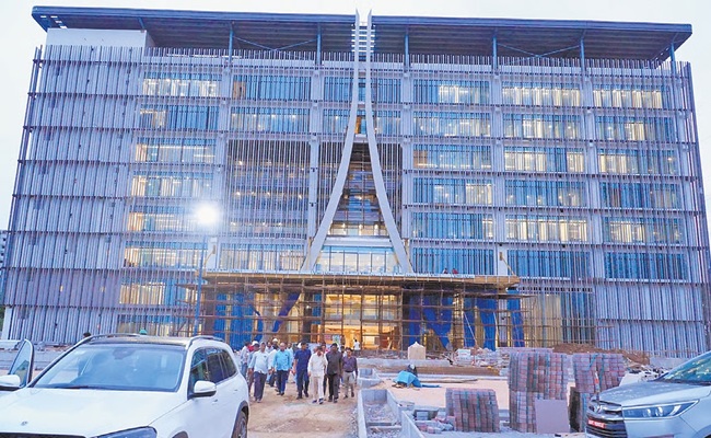 APCRDA: 82 cr for building, 160 cr for interiors?