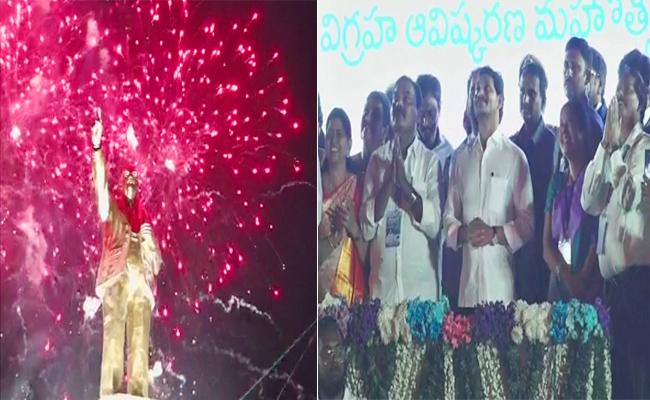 Jagan inaugurates Rs 400 cr Ambedkar statue