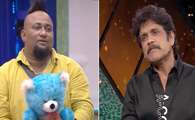 'Bigg Boss 5': Nagarjuna plans sudden elimination