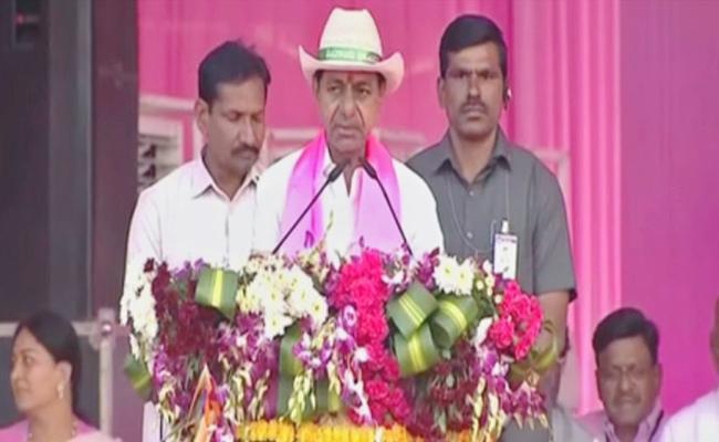 Why did KCR ignore many friends for Khammam rally?