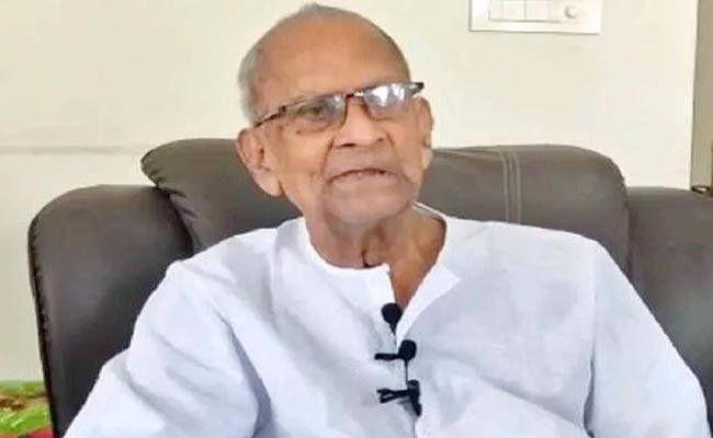 Pawan dashed hopes of Kapus, says Ramajogaiah