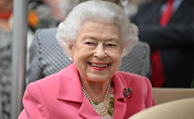 Queen Elizabeth II Dies At 96