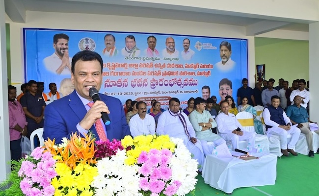 Mahesh Bigala inspires NRIs to Give Back