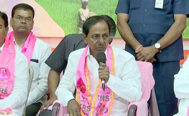 KCR announces next phase of protest over paddy procurement