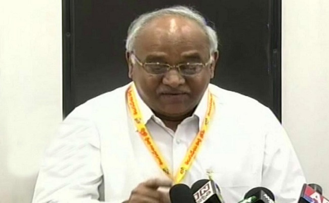 Stone pelting: TDP wants EC team to Vijayawada