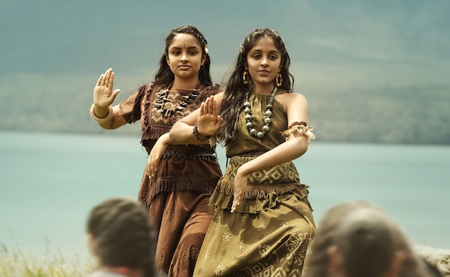 Sri Kala Hasti from Kannappa: Ariaana, Viviana Impress