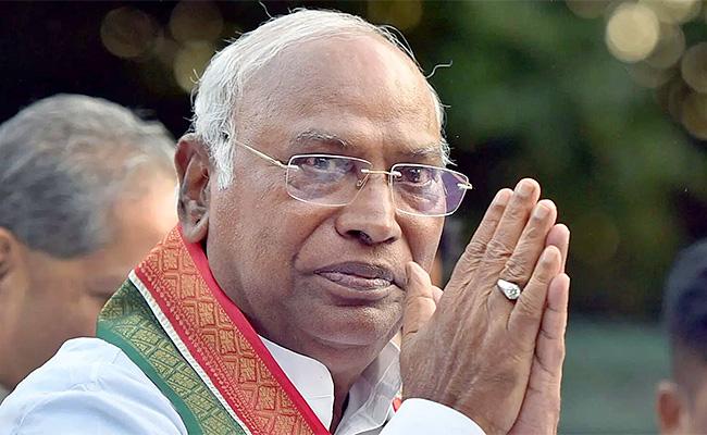 Kharge sets up 'campaign committee' for T'gana