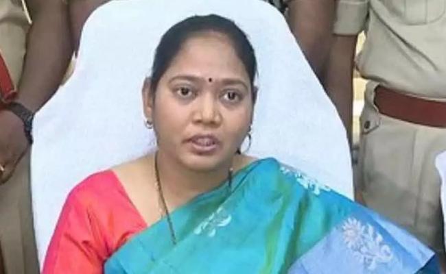 Sulking Mekathoti relents, says she didn't resign