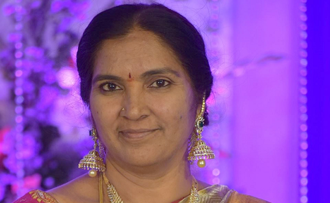 Padma Devender Reddy, new Bathukamma icon of BRS?