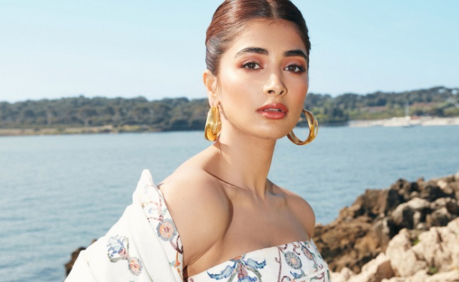 Pics: Pooja Hegde Sizzles in Her Cannes Debut