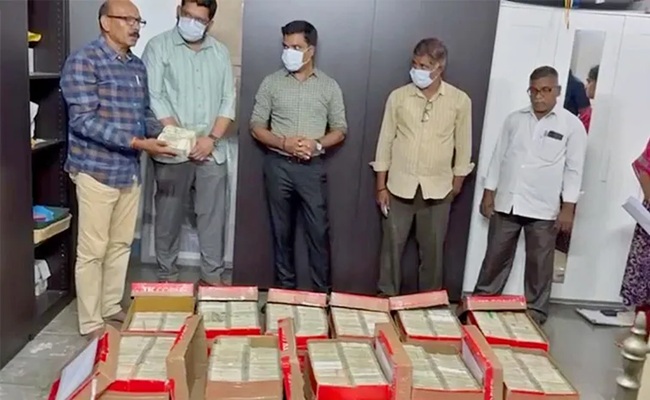 Liquor scam: ACB court asks SIT to preserve seized cash