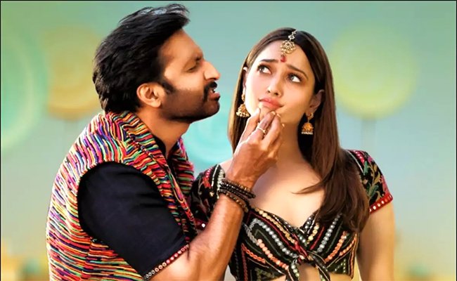 Tamannaah comes to grips with 'Telangana dialect'