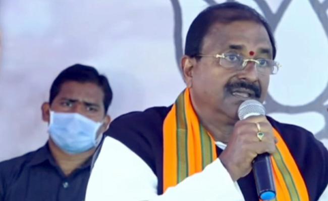 BJP Chief Fires At Chandrababu Naidu