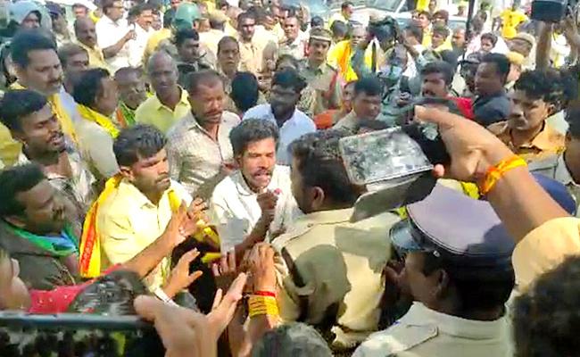 Tension in Kuppam, as cops impose curbs on Naidu
