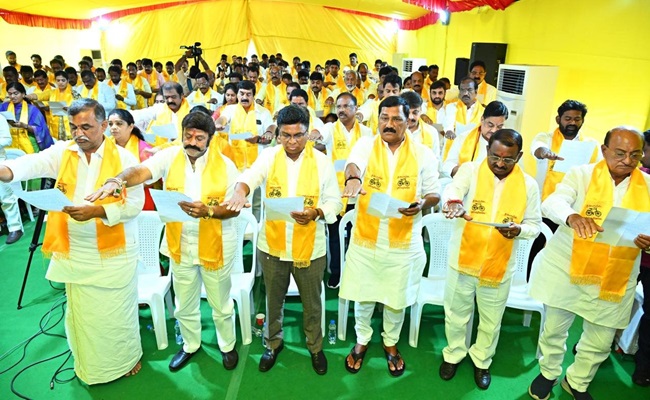 TDP Candidates Pledge to 'Remain Loyal, 'Serve People'