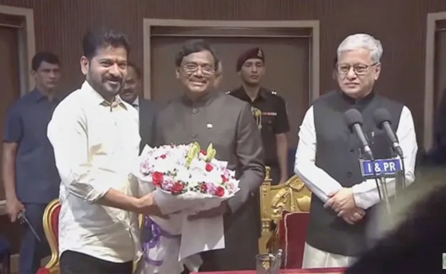 T'gana CM expands cabinet, 3 ministers sworn-in